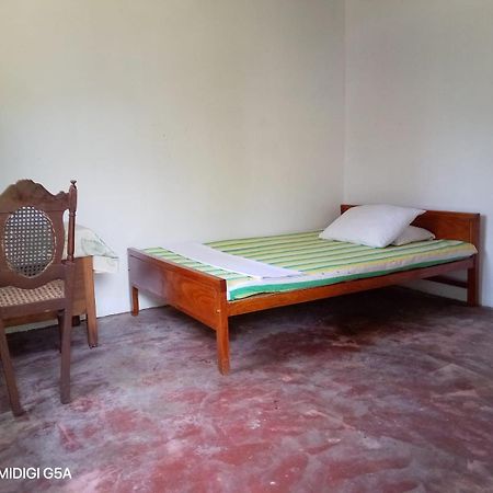 Galle Side Homestay Exterior photo