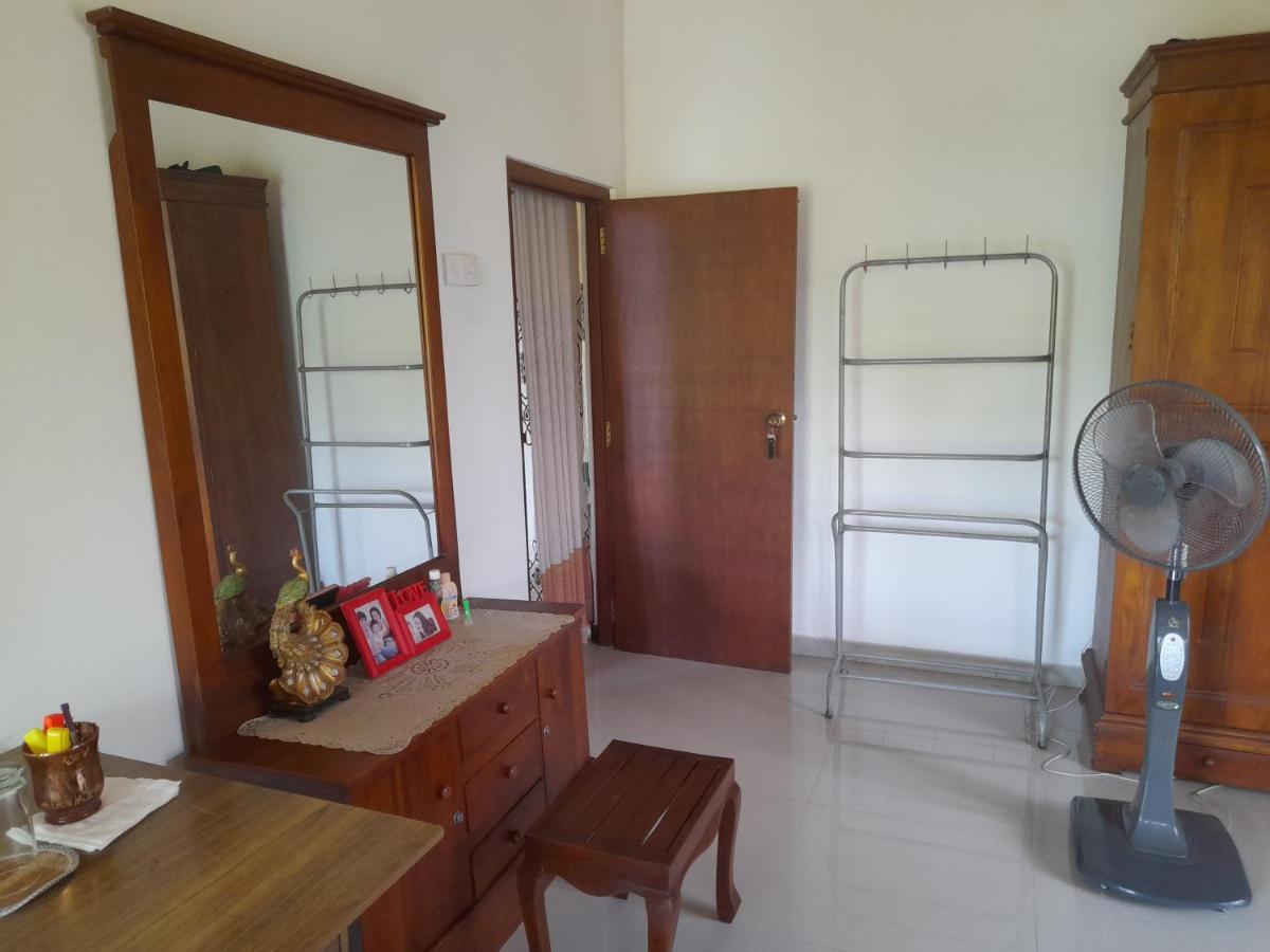 Galle Side Homestay Exterior photo