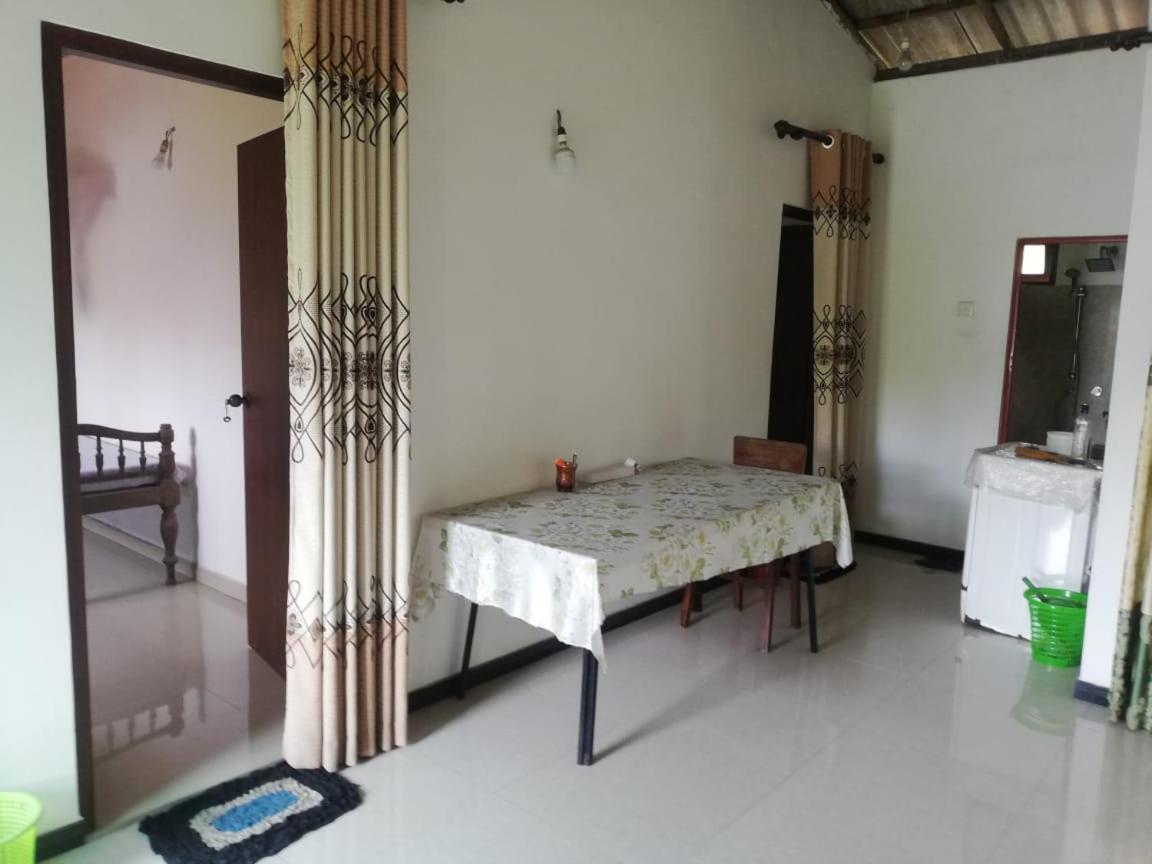 Galle Side Homestay Exterior photo